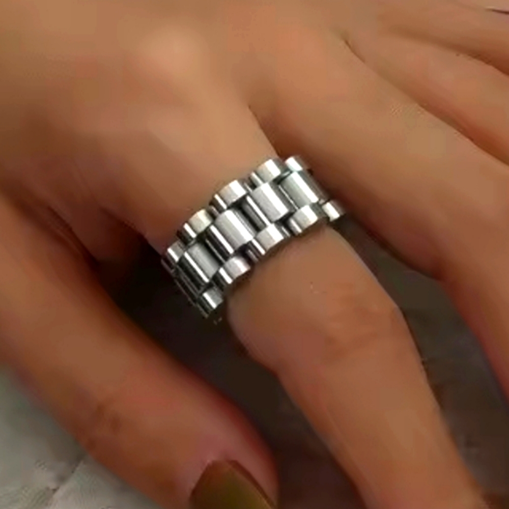 Stainless steel chain link ring